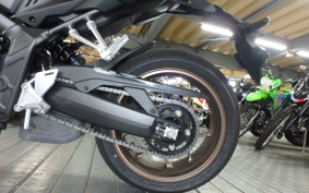 HONDA CB650R E-Clutch 2025 RH17