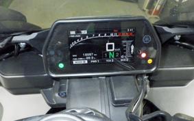YAMAHA YZF-R1 2019