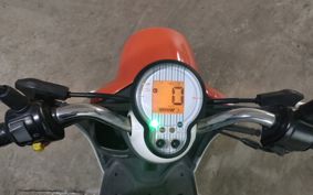 YAMAHA E- VINO  SY11J