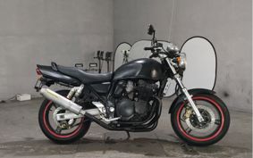 SUZUKI INAZUMA 400 GK7BA