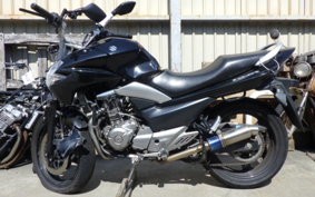 SUZUKI GSR250