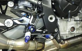 BMW M1000R 2025