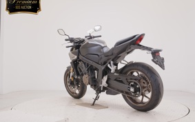 HONDA CB650R E-Clutch 2018 RH17