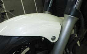 YAMAHA XJ6 N 2012