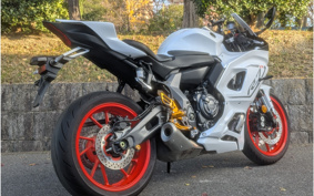 YAMAHA YZF-R7 2023 RM39J