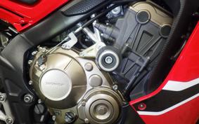 HONDA CBR650F 2018 RC83