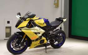 YAMAHA YZF-R6 2018