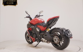 DUCATI DIAVEL V4 2024