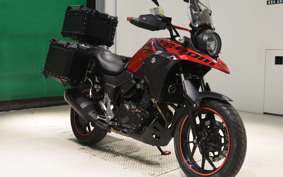 SUZUKI Vｽﾄﾛｰﾑ250 2020