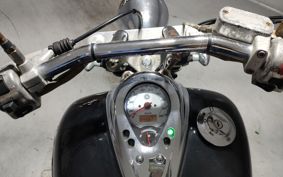 YAMAHA DRAGSTAR 400 2002 VH01J