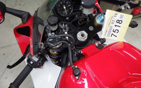 YAMAHA YZF-R7 2001