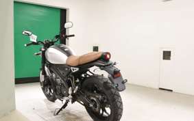 YAMAHA XSR155 2021