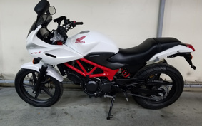HONDA VTR 250 F MC33