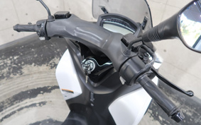 YAMAHA TRICITY 125 SE82J