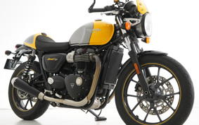 TRIUMPH STREET CUP 2017 DAD77G