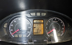 SUZUKI SKYWAVE 200 (Burgman 200)