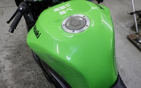 KAWASAKI NINJA ZX-6R 2010