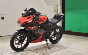 SUZUKI GSX-R125 DL33B