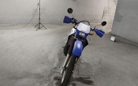 KAWASAKI KDX220SR DX220B