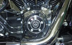 HARLEY FXSB 1580 2015