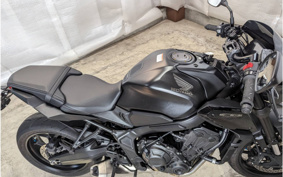 HONDA CB650R 2023 RH03
