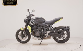 TRIUMPH TRIDENT 660 2025