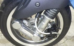 VESPA PRIMAVERA 125