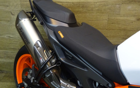 KTM 890 DUKE R 2021 TU940