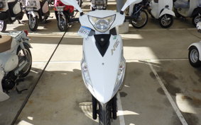 SUZUKI GSR125