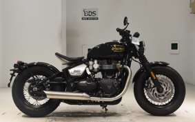 TRIUMPH BONNEVILLE BOBBER 2025