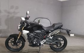 HONDA CB250R MC52
