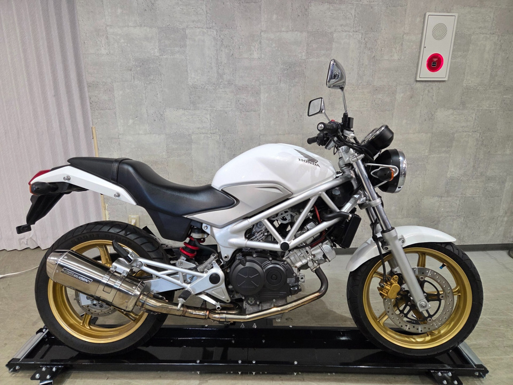 Фото Honda VTR 250 2010 с японского аукциона