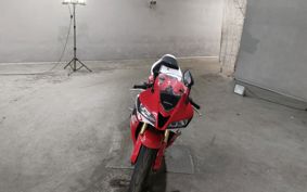HONDA CBR600RR PC40