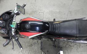 YAMAHA XJ750 E 1983 29R