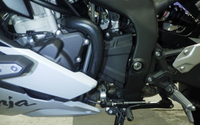 KAWASAKI ZX-4R SE 2025