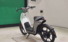 HONDA ｶﾌﾞE 2021