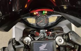 HONDA VFR1200F DCT 2011 SC63