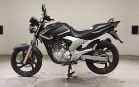 YAMAHA YBR250 2025
