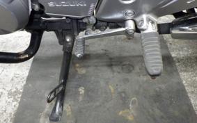 SUZUKI GSR250 2022
