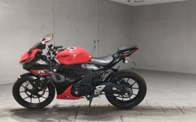 SUZUKI GSX-R125 DL33B