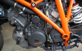 KTM 1290 SUPER DUKE R 2014 V3940