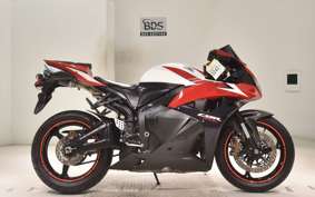 HONDA CBR600RR PC40