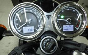 TRIUMPH BONNEVILLE T120 2025