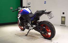 BMW F900R 2025