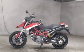 DUCATI  DUCATI  HYPERMOTARD 796 B101AA