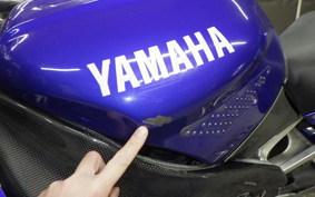 YAMAHA YZF-R1 1999