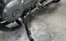 SUZUKI GSR250S 2023