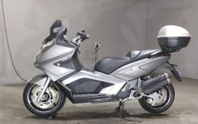GILERA GP800 2011 ..