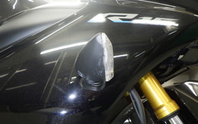 YAMAHA YZF-R15 2023 RG86J