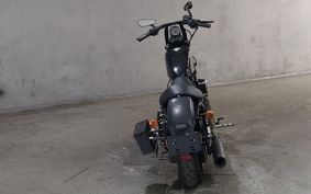 HARLEY XL883N 2010 LE2